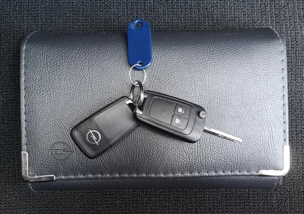 Opel Mokka cena 49900 przebieg: 118880, rok produkcji 2015 z Kraków małe 596